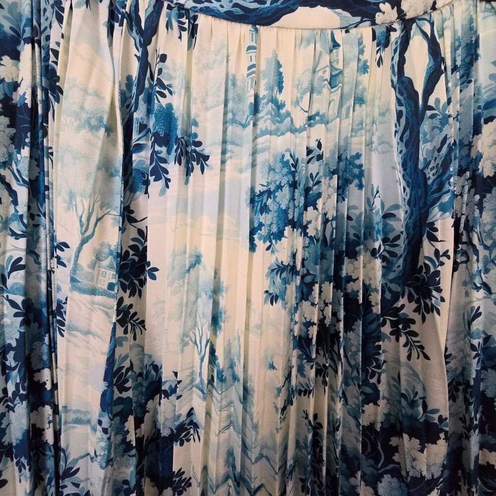 NWT Feminine Mestiza Pleated Blue and Ivory Print Midi Skirt | Women's Size: 4 - Picture 4 of 6